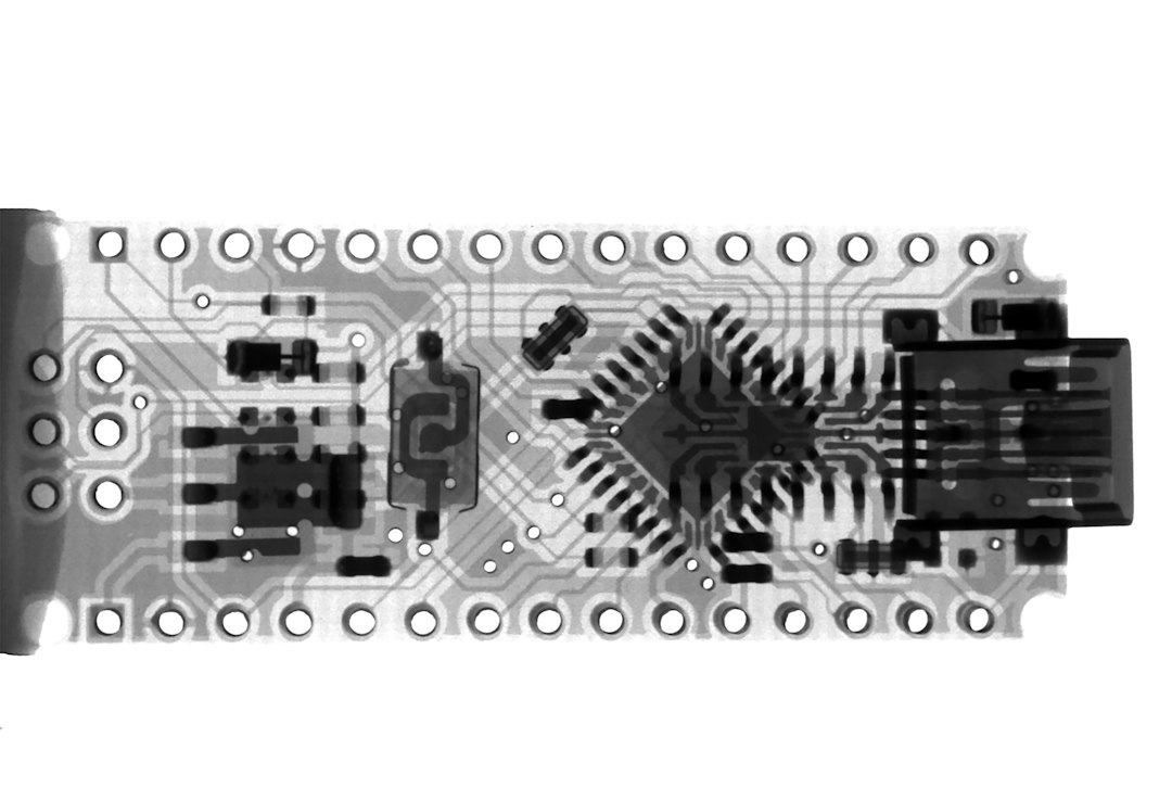 Visual illustration for external precision voltage reference arduino nano adc